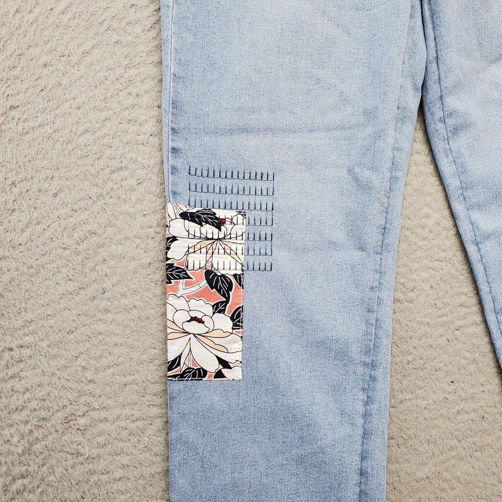 DG2 by Diane Gilman Jeans Women 6T Multi Flower Embroidered Patches Straight Leg - Picture 9 of 9